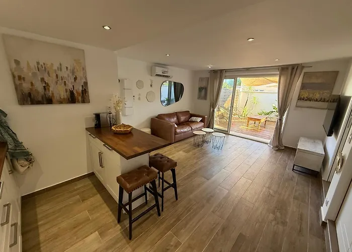 Apartment Rez De Jardin Cosy & Jacuzzi *